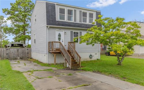 196 Messick Rd, Poquoson, VA, 23662-1810 | Card Image