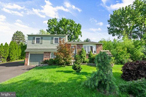 643 Comly Ave, LANGHORNE, PA, 19047-2777 | Card Image