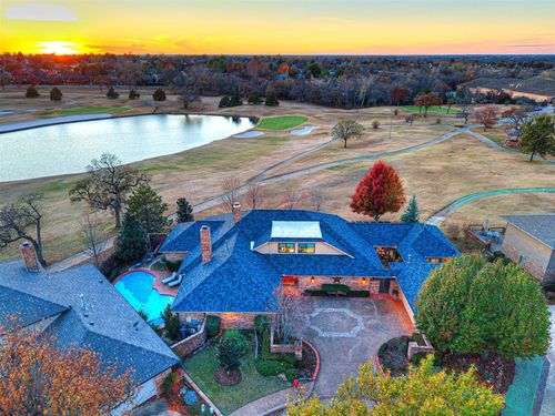 650 E Oak Pl, Edmond, OK, 73025-2712 | Card Image