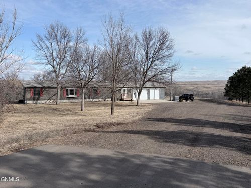 1802 Highway 85 N, Watford City, ND, 58854-9279 | Card Image