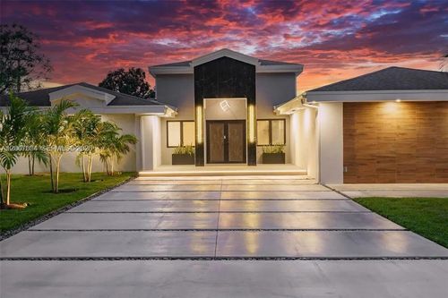 13540 SW Sw 98th Ct, Miami, FL, 33176-6156 | Card Image