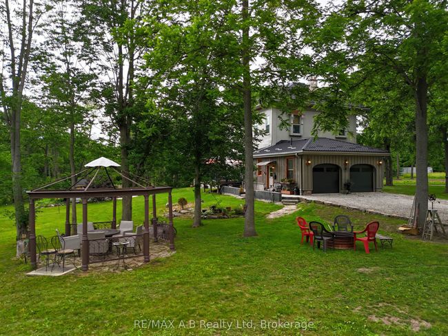 12096 Gale Rd, House other with 5 bedrooms, 4 bathrooms and 10 parking in Middlesex Centre ON | Image 43