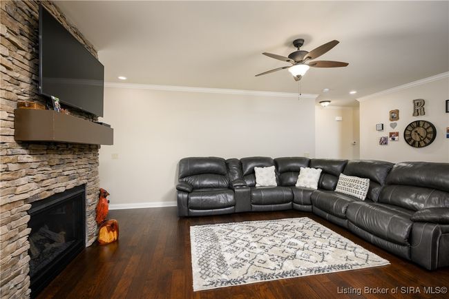 7206 Nelson Ct, Home with 3 bedrooms, 2 bathrooms and null parking in Georgetown IN | Image 7