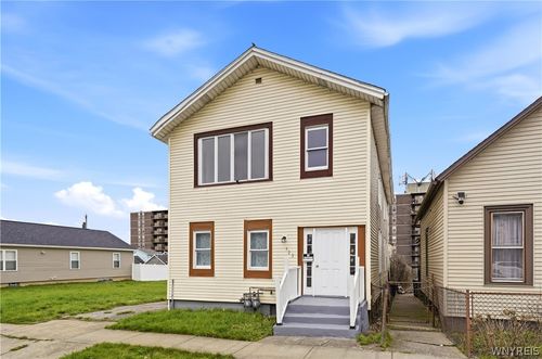 322 Trenton Ave, Buffalo, NY, 14201-1817 | Card Image