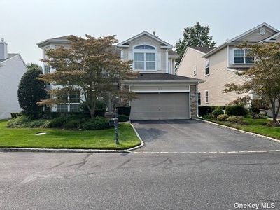 144 - 144 Hamlet Drive, Condo with 4 bedrooms, 2 bathrooms and null parking in Mount Sinai NY | Image 1