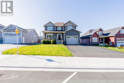 {{alt}} | Card Image