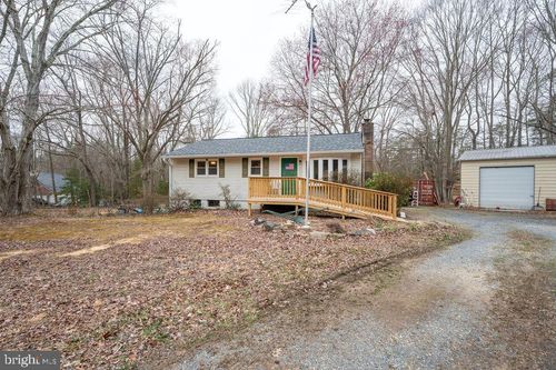 7065 Henson Landing Rd, WELCOME, MD, 20693-3420 | Card Image