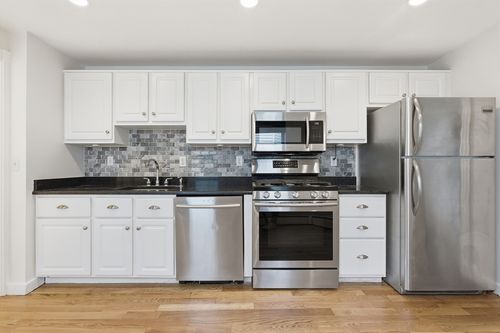 apt-2-28 Pleasant St, Boston, MA, 02129-3368 | Card Image