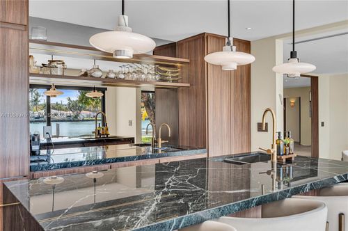 na-1170 S Biscayne Point Rd, Miami Beach, FL, 33141 | Card Image