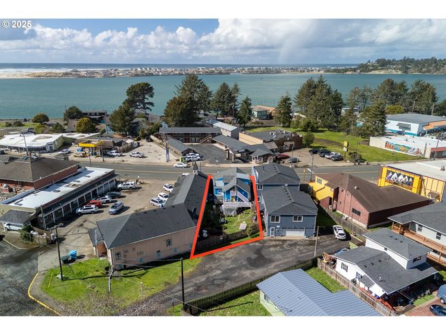 205 Sw Highway 101, Home with 0 bedrooms, 0 bathrooms and null parking in Waldport OR | Image 5
