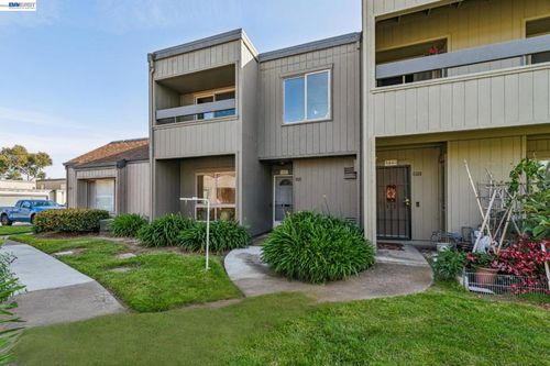3447 Capella Ln, Alameda, CA, 94502-7030 | Card Image