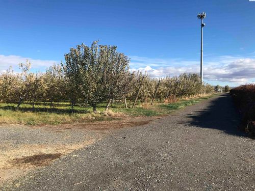 NKA Lateral B Rd, Wapato, WA, 98951 | Card Image