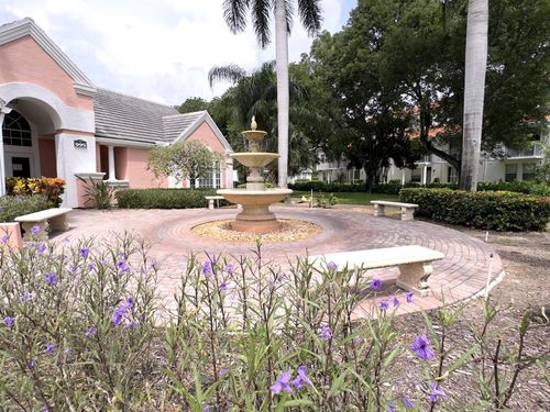 apt-g-1000 Crystal Way, Delray Beach, FL, 33444-1029 | Card Image