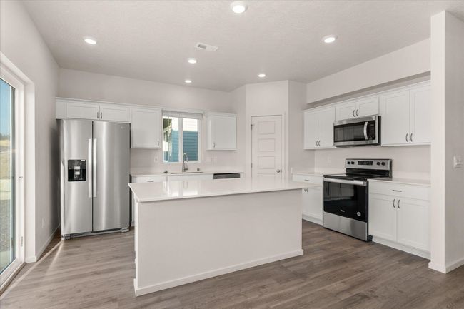 3690 S Keller Ln, House other with 5 bedrooms, 3 bathrooms and null parking in Spokane Valley WA | Image 9