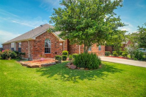 3013 Mill Creek Way, Forney, TX, 75126-6697 | Card Image