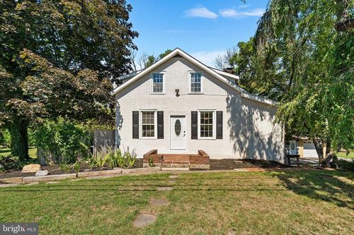 787 N Lewis Rd, ROYERSFORD, PA, 19468-1307 | Card Image