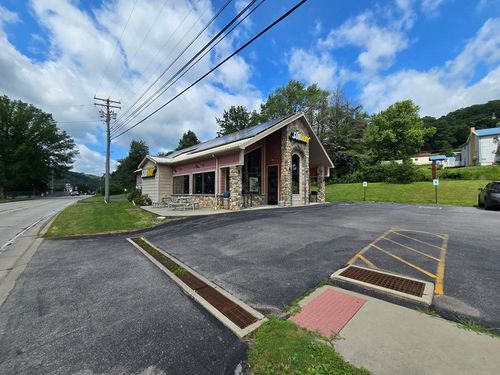 945 Broad St, New Bethlehem, PA, 16242 | Card Image