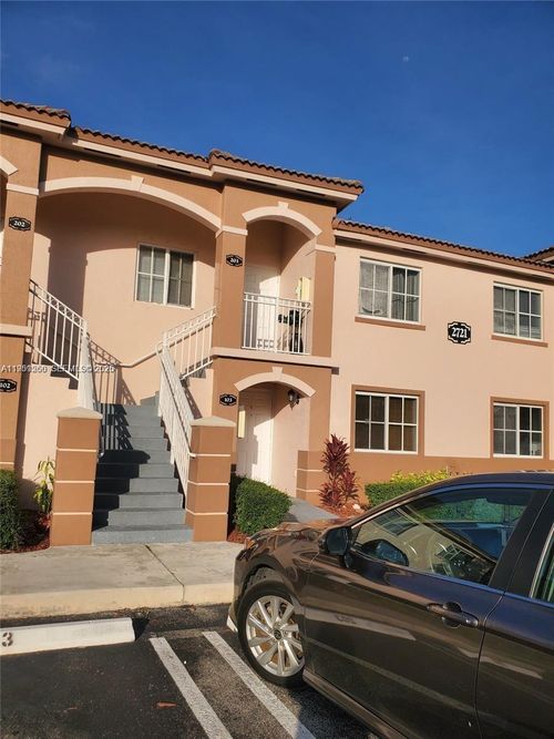 unit-103-2721 Se 12th Pl, Homestead, FL, 33035-2327 | Card Image