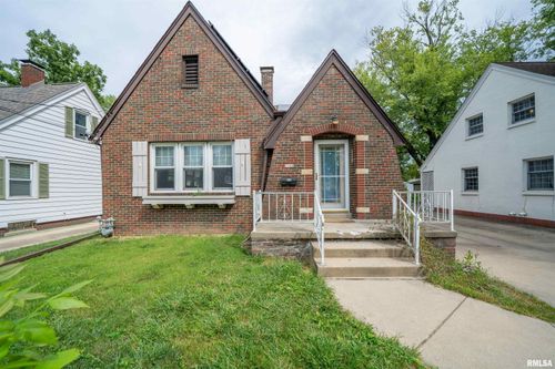 3504 N Peoria Ave, Peoria, IL, 61603-1126 | Card Image