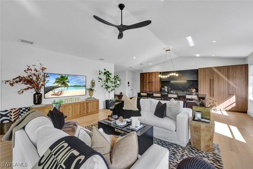 746 Park Avenue, NAPLES, FL, 34110 | Card Image