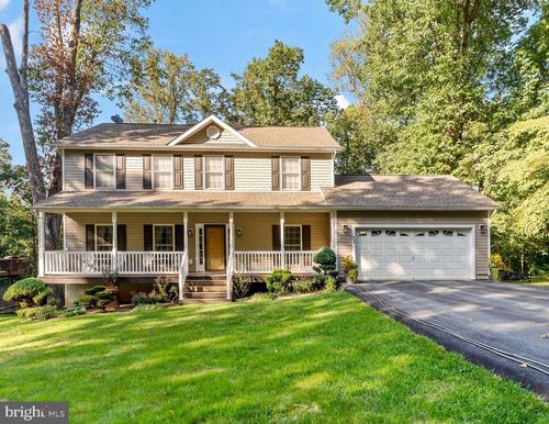 33 Caesar Rd, HARPERS FERRY, WV, 25425-6706 | Card Image