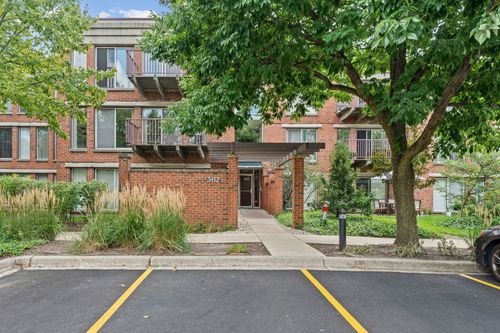 321-382 Kelburn Rd, Deerfield, IL, 60015-4372 | Card Image