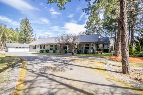 185 Starflower Way, Merlin, OR, 97532-8736 | Card Image