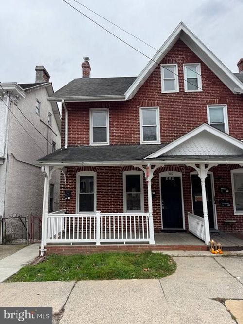 350 W Lincoln Hwy, COATESVILLE, PA, 19320-3021 | Card Image