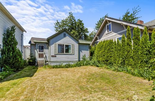 2512 Cedar St, Everett, WA, 98201-3149 | Card Image