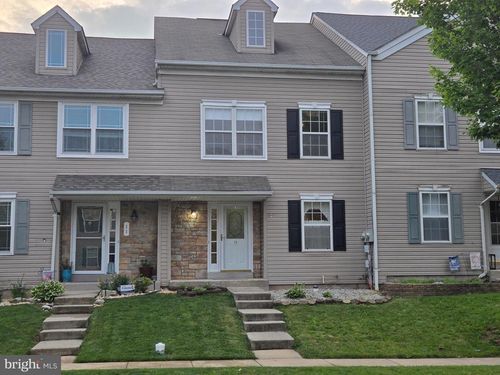 9 Bryant Dr, PERKASIE, PA, 18944-4510 | Card Image
