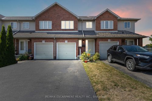 2-134 Terni Blvd, Hamilton, ON, L8W3Y9 | Card Image