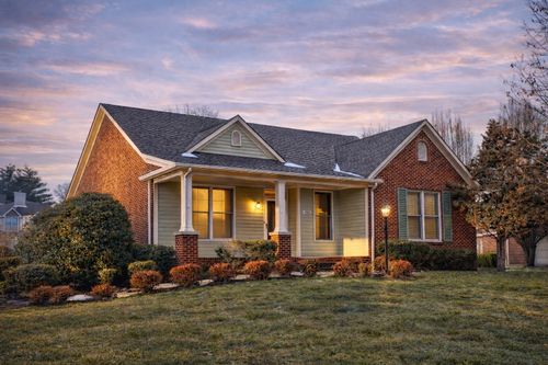 702 Mount Vernon Dr, Clarksville, TN, 37043-5645 | Card Image