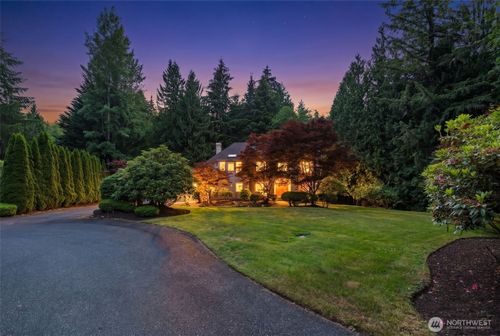 12021 198th Ct Ne, Woodinville, WA, 98077-5655 | Card Image