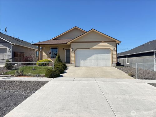 27 Ginkgo St S, Soap Lake, WA, 98851-9135 | Card Image