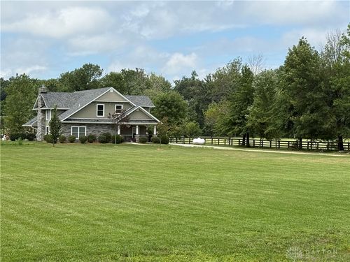 9449 Arlington Road, Brookville, OH, 45309 | Card Image