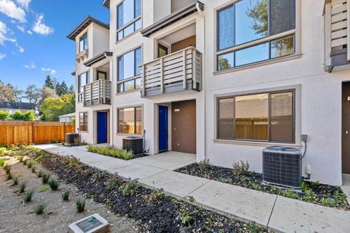 951 Woodside Rd, Redwood City, CA, 94061-3610 | Card Image