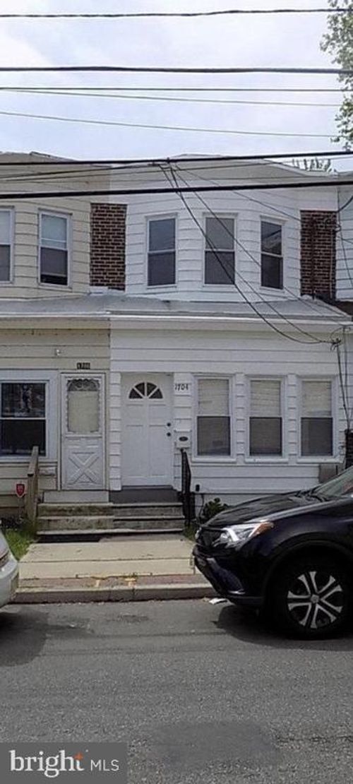 1704 Woodlynne Ave, Oaklyn, NJ, 08107-2233 | Card Image