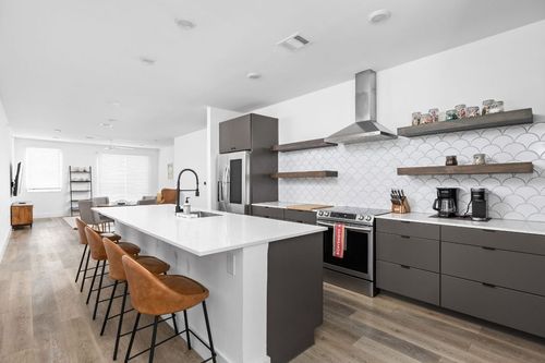 apt-1306-2709 E 5th St, Austin, TX, 78702-4746 | Card Image