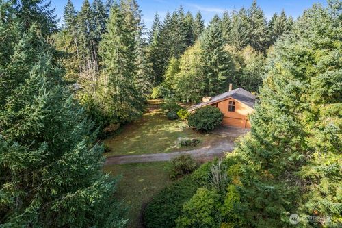 8727 Johnson Point Rd Ne, Olympia, WA, 98516-9558 | Card Image