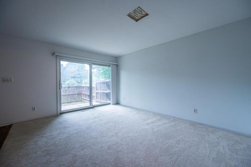 2-9256 N 70th Street, Milwaukee, WI, 53223 | Card Image