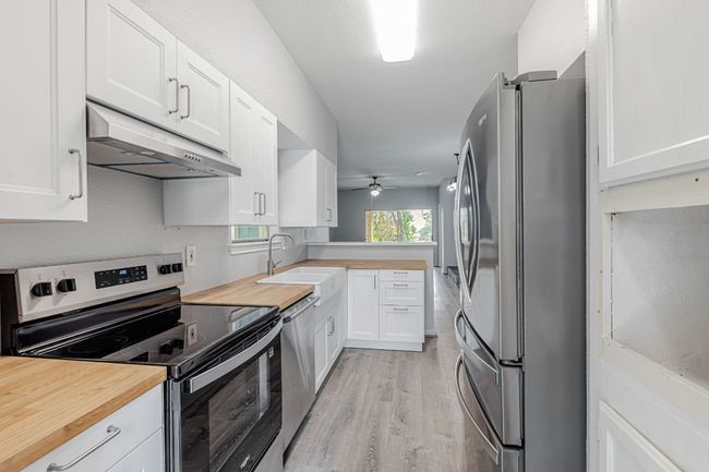 APT-1601 - 2450 Wickersham Ln, Condo with 2 bedrooms, 2 bathrooms and 3 parking in Austin TX | Image 10