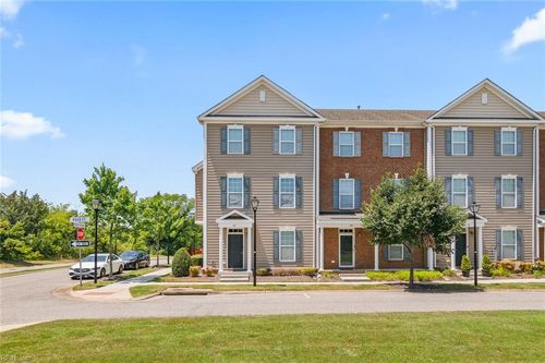 310 Aqua Ct, Hampton, VA, 23666-4286 | Card Image