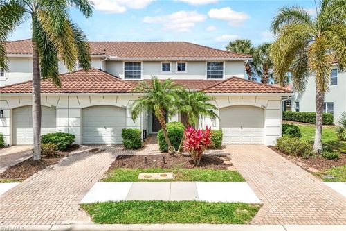 8590 Athena Ct, LEHIGH ACRES, FL, 33971-3752 | Card Image