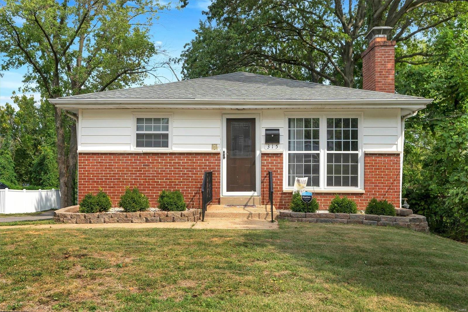 Lithia Ave, Saint Louis, MO 63119