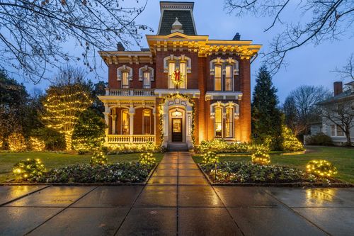 214 3rd Ave S, Franklin, TN, 37064-2618 | Card Image