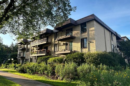 304-2809 E Minnehaha Pkwy, Minneapolis, MN, 55417-1365 | Card Image