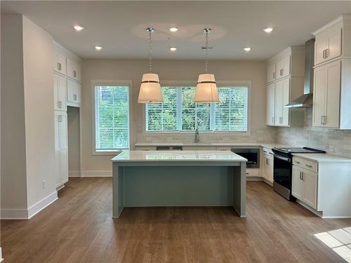 23-2652 Mackintosh Ct, Brookhaven, GA, 30319-3682 | Card Image