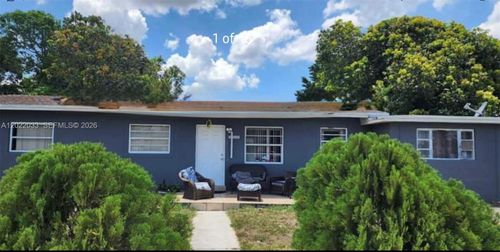 17520 Nw 40th Ave, Miami Gardens, FL, 33055-3811 | Card Image
