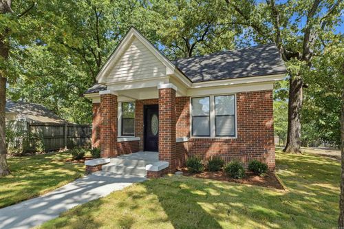 2423 S Tyler St, Little Rock, AR, 72204-5157 | Card Image
