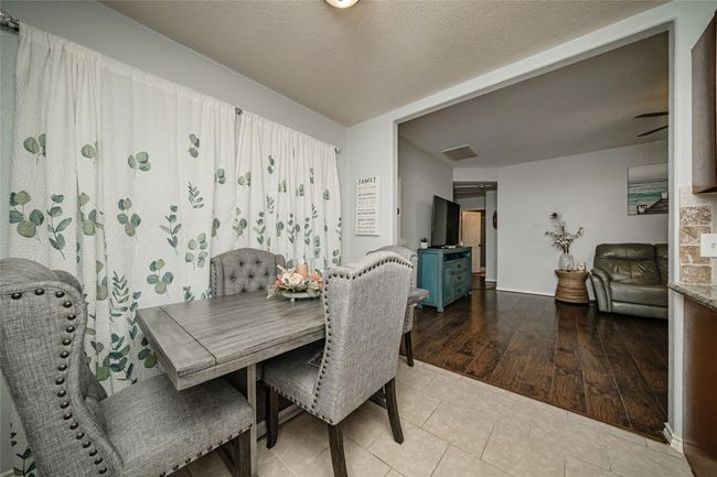10610 Royal Adrian Dr, House other with 4 bedrooms, 3 bathrooms and null parking in Conroe TX | Image 7